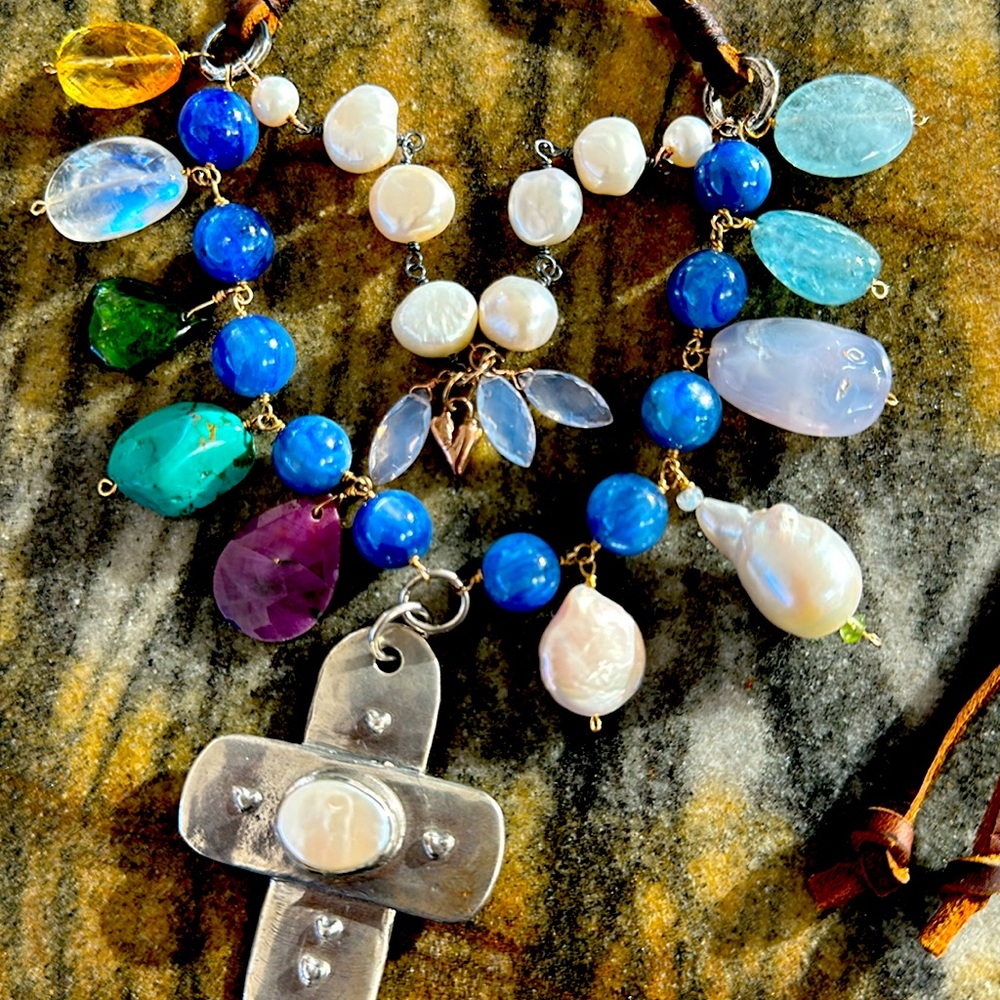 Jes MaHarry “Caspian Daydreams Necklace”. New in box.